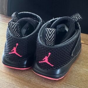 Jordan Kids Sneakers Black with hot Pink Accents